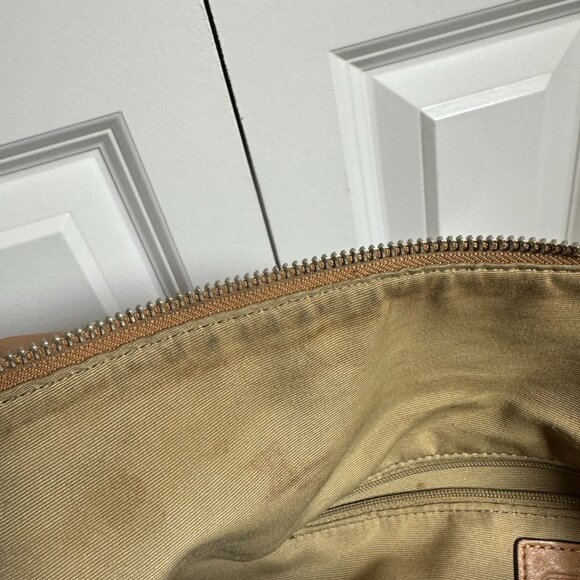 Authentic Coach F13731 White Leather Hobo Bag Tan Trim Zip Shoulder Purse - Picture 11 of 14